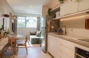 drone-sul-da-ilha-airbnb-4-humberto-ferreira-foto-sul-da-ilha-florianpolis-campeche-morro-das-pedras-fine-art-fotografia-fotografo-praia-drone-mavicmin5